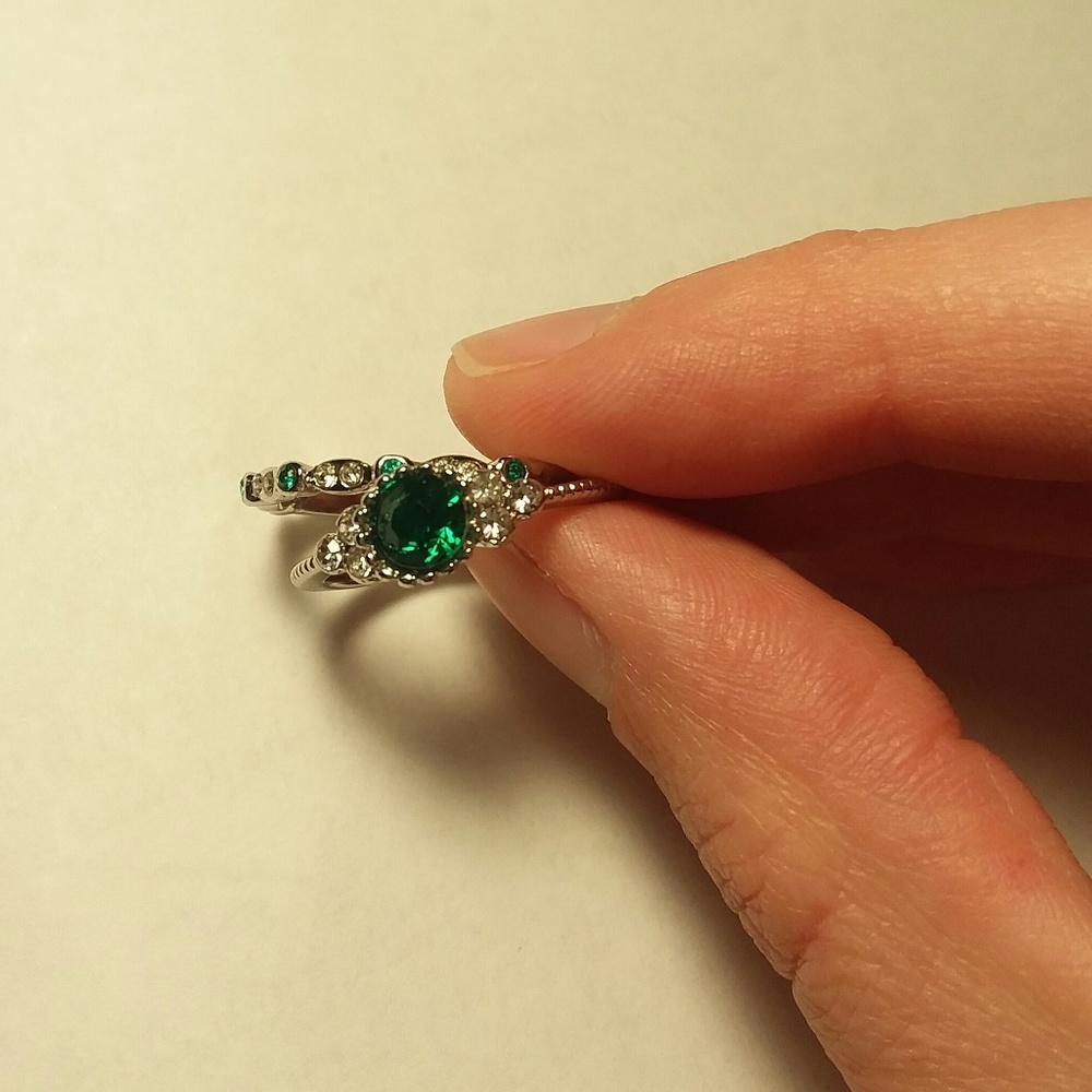 Green Stone Silver Rings - Picture 2 of 4